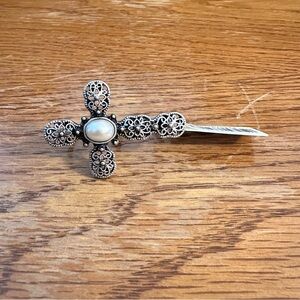 Forever 21 Two Double Finger Filigree Cross Pearl Ring Silver Size S/M